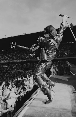 U2